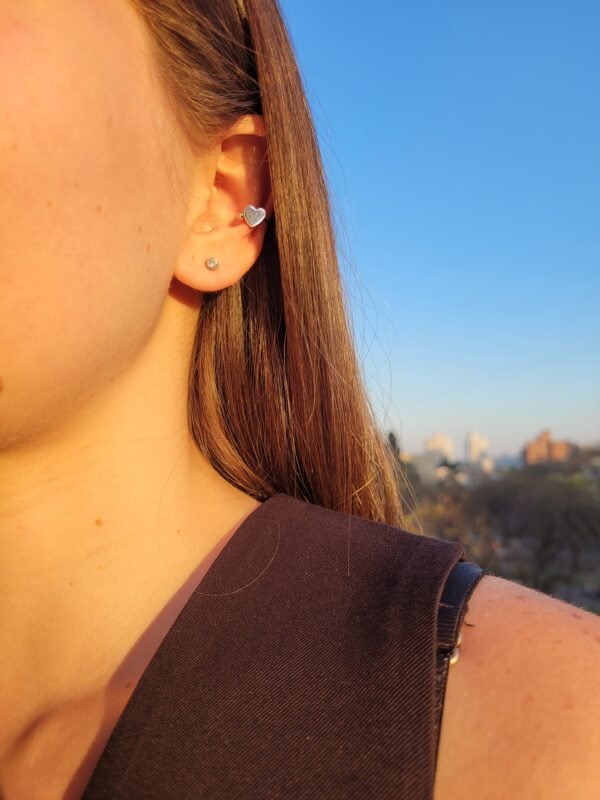 Ear cuff corazón