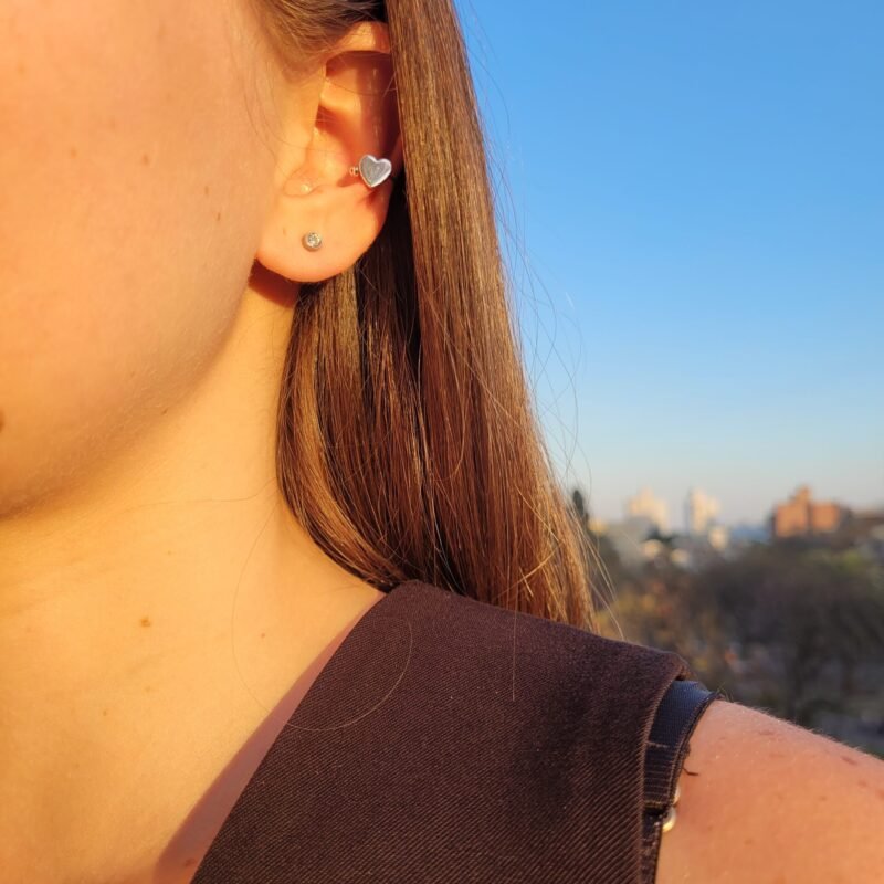 Ear cuff corazón