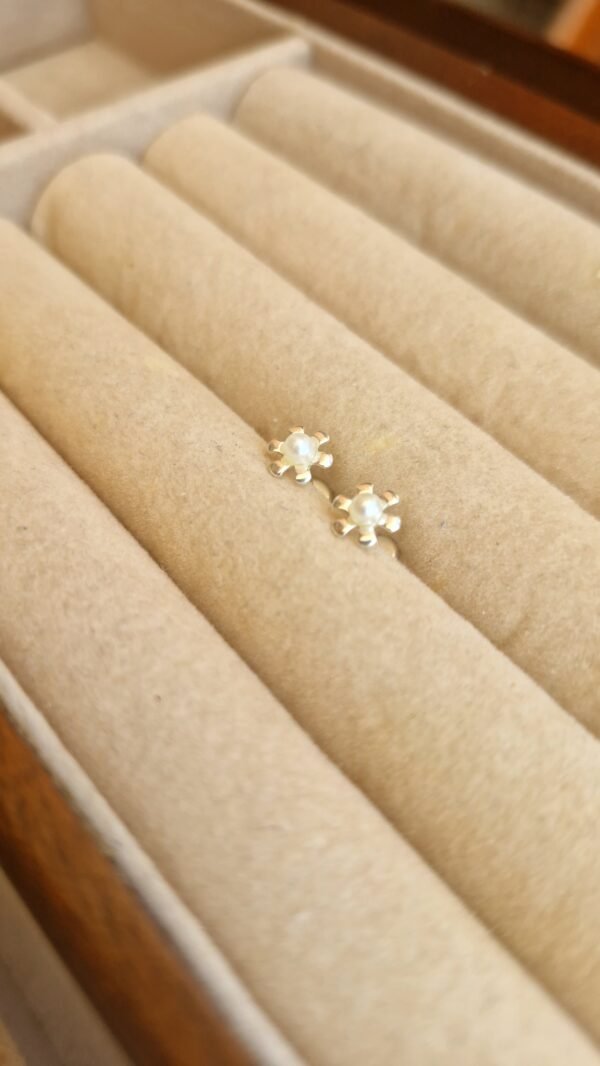 Florcitas con perlas - Image 4