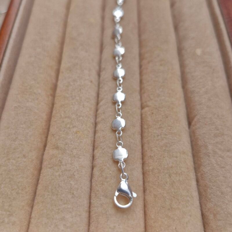 Pulsera de cuadraditos