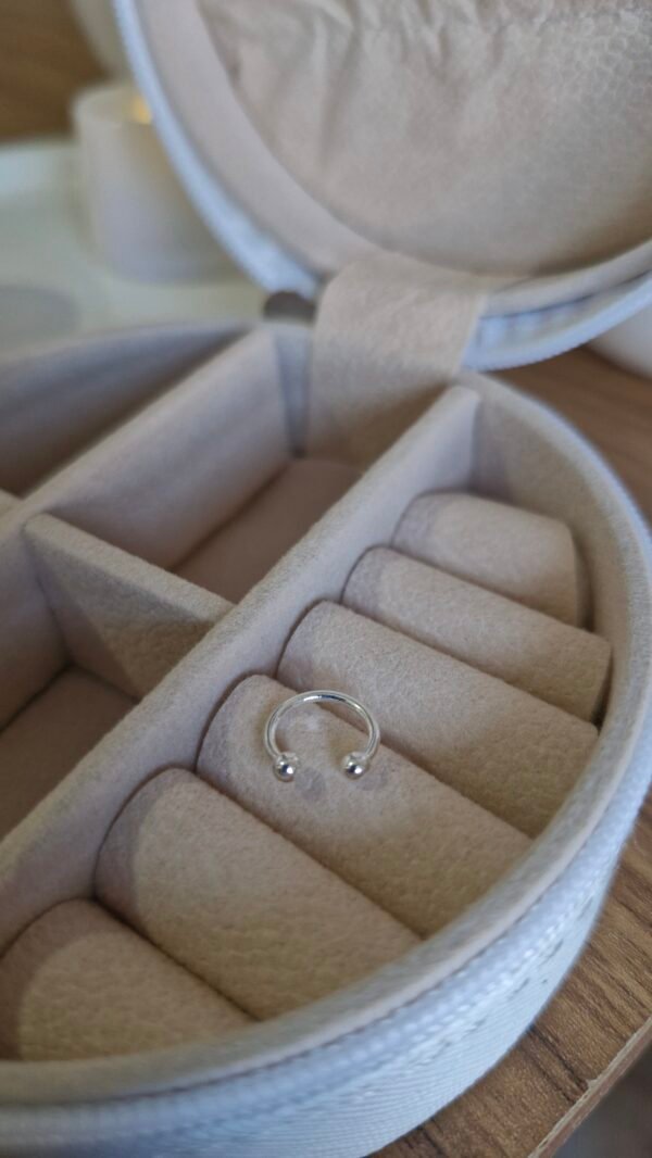Ear cuff bolita silver